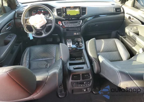 2019 Honda Passport Touring z USA, uszkodzony, nr VIN 5FNYF7H9XKB005238